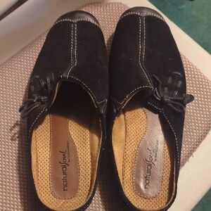 Natural Soul Black Slip-On Loafers